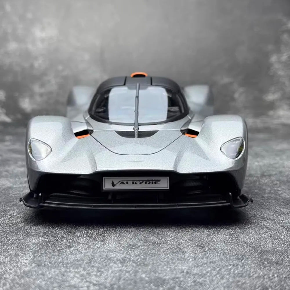 [Maisto] 1:18 Aston Martin 2021 Valkyrie Silver Model Car Die-Cast