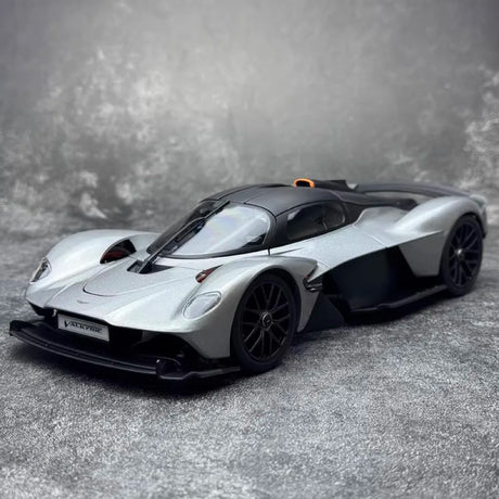 [Maisto] 1:18 Aston Martin 2021 Valkyrie Silver Model Car Die-Cast