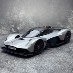 [Maisto] 1:18 Aston Martin 2021 Valkyrie Silver Model Car Die-Cast