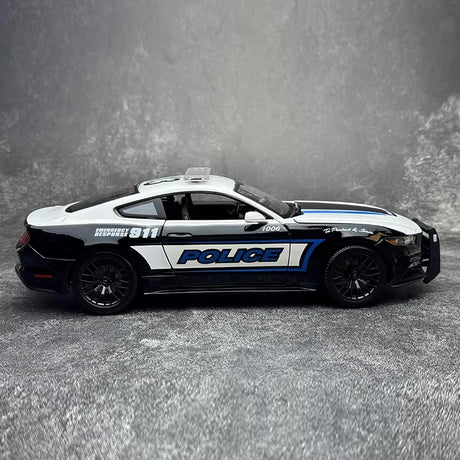 [Maisto] 1:18 Ford 2015 Mustang GT Police Model Car Die-Cast