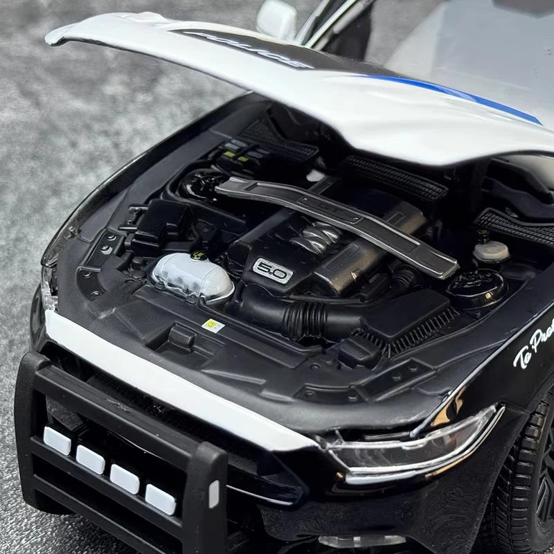 [Maisto] 1:18 Ford 2015 Mustang GT Police Model Car Die-Cast