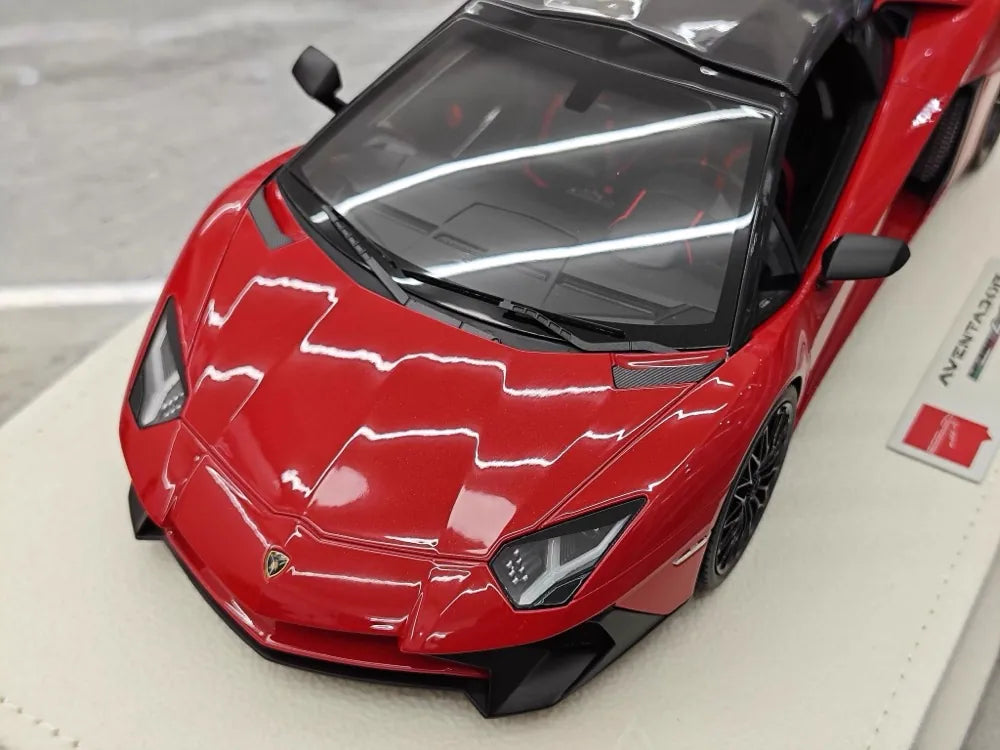 [Make Up] 1:18 Lamborghini 2015 Aventador LP750-4 Red Model Car Resin