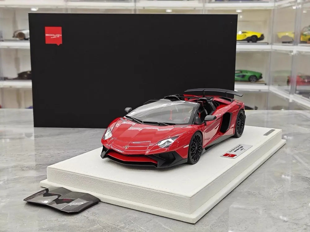 [Make Up] 1:18 Lamborghini 2015 Aventador LP750-4 Red Model Car Resin