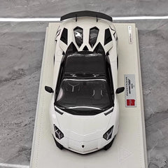 [Make Up] 1:18 Lamborghini 2015 Aventador LP750-4 White Model Car Resin