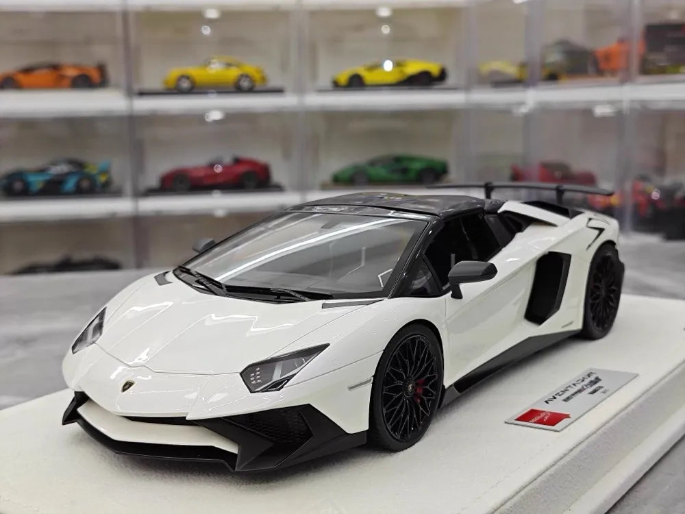 [Make Up] 1:18 Lamborghini 2015 Aventador LP750-4 valkoinen pienoismalli Hartsi