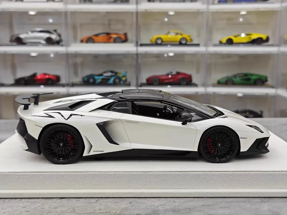[Make Up] 1:18 Lamborghini 2015 Aventador LP750-4 valkoinen pienoismalli Hartsi