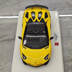 [Make Up] 1:18 Lamborghini 2015 Aventador LP750-4 Yellow Model Car Resin