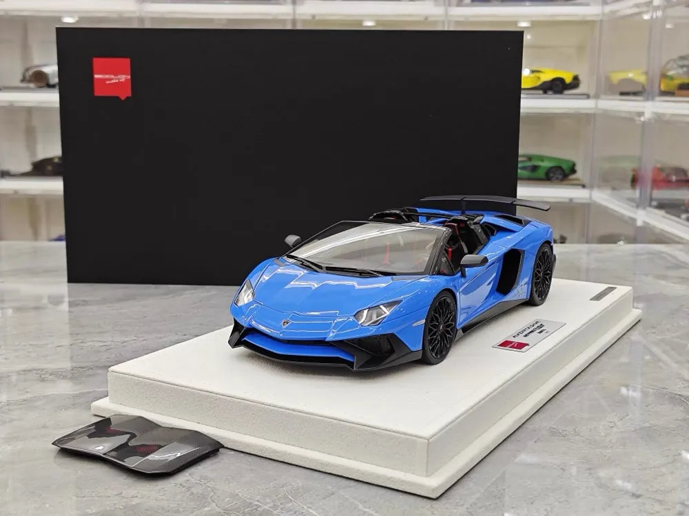 [Make Up] 1:18 Lamborghini 2015 Aventador LP750-4 Blue Model Car Resin