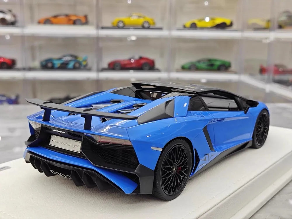 [Make Up] 1:18 Lamborghini 2015 Aventador LP750-4 Blue Model Car Resin