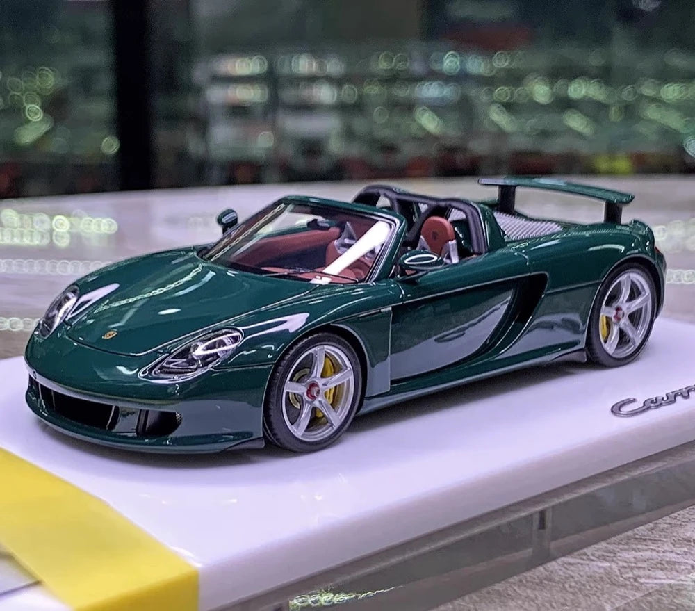 [Make Up] 1:43 Porsche 2004 Carrera GT Green Model Car Resin