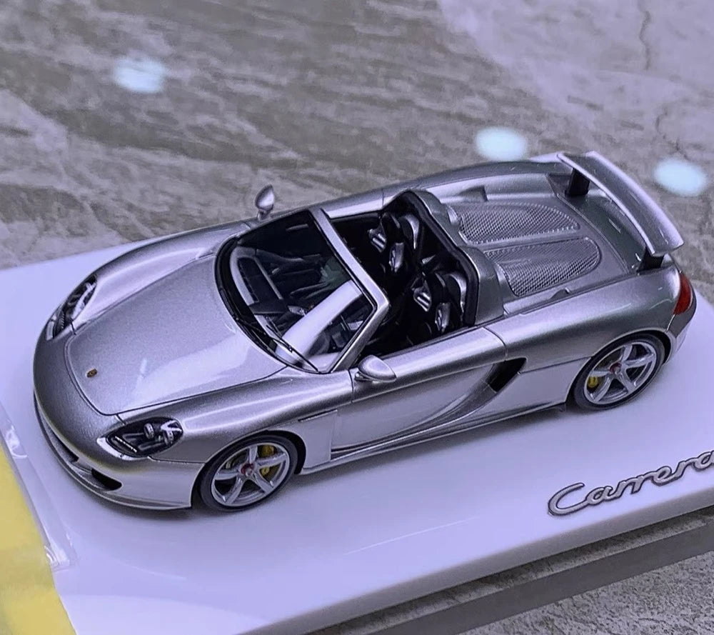 [Make Up] 1:43 Porsche 2004 Carrera GT Silver Model Car Resin