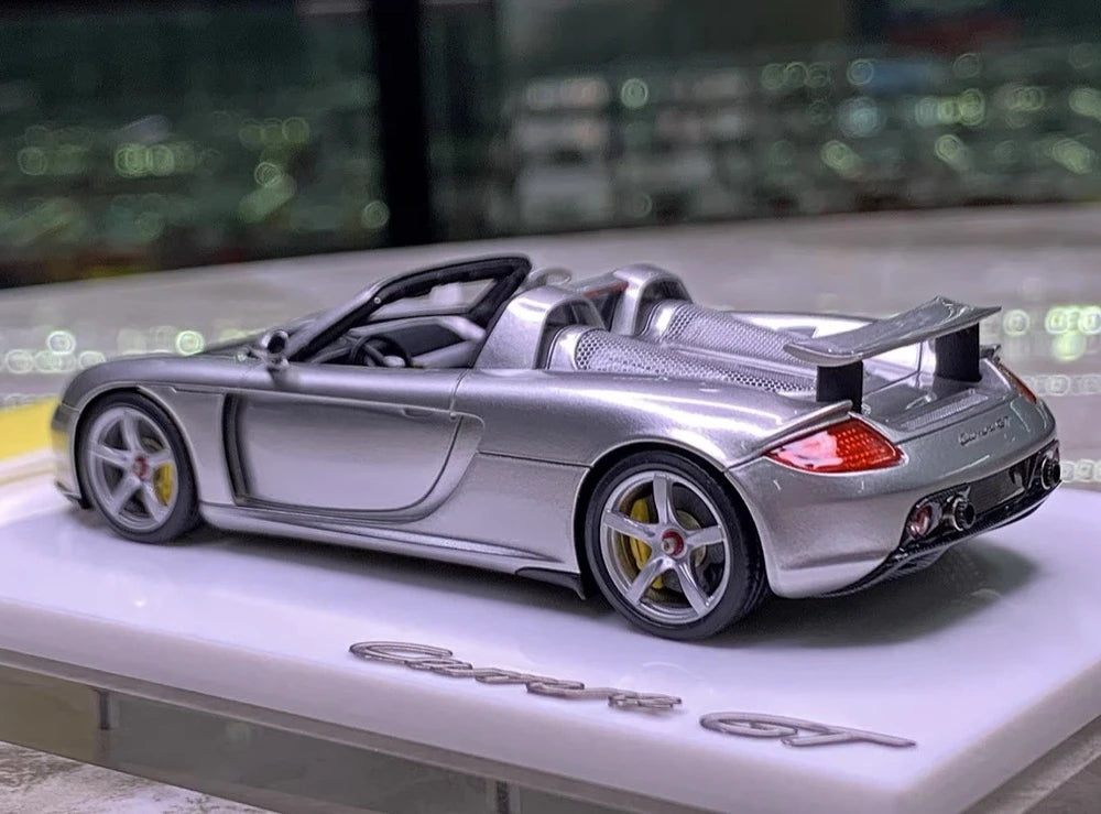 [Make Up] 1:43 Porsche 2004 Carrera GT Silver Model Car Resin