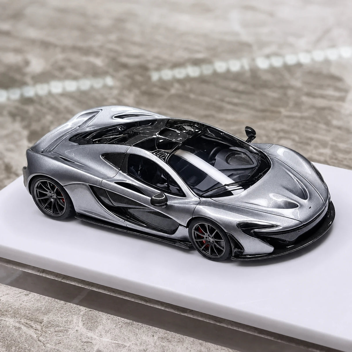 Make Up McLaren 2013 P1 Silver 1:43 – Collectible Resin Model Resin