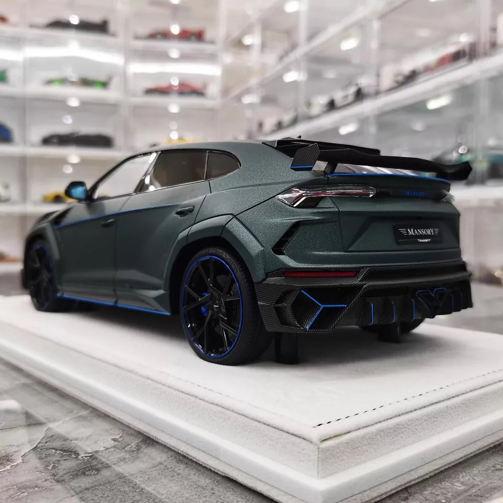 [Mansory] 1:18 Lamborghini 2018 Urus Venatus Green Model Car Resin