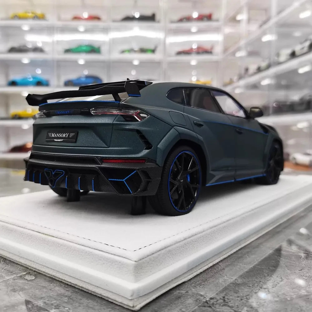 [Mansory] 1:18 Lamborghini 2018 Urus Venatus Green Model Car Resin