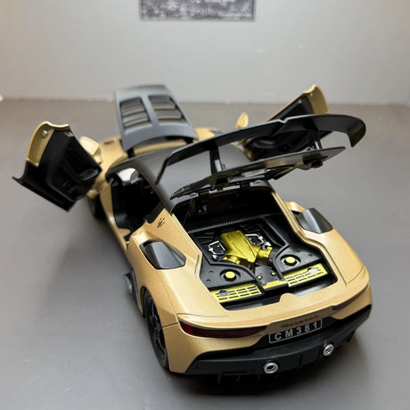 Maserati 2008 GranTurismo Gouden 1:24 – Diecast Display Model Die-Cast
