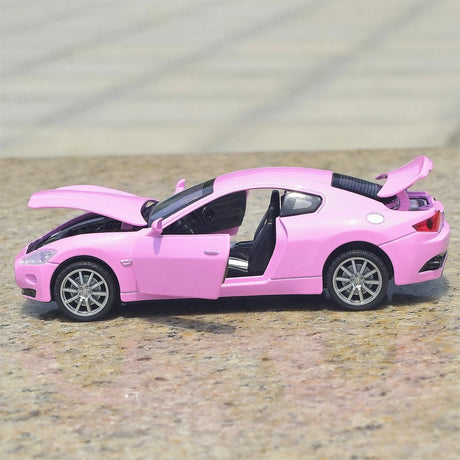 Maserati 2008 GranTurismo الوردي 1:32 – نموذج عرض مصبوب، مصبوب.