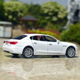 Maserati 2013 Ghibli vit 1:32 – pressgjuten visningsmodell