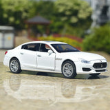 Maserati 2013 Ghibli vit 1:32 – pressgjuten visningsmodell