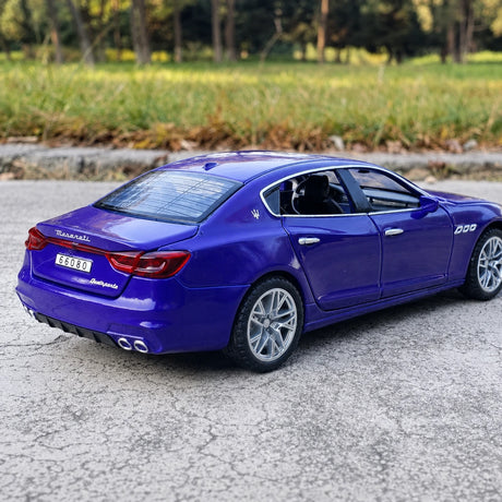 Maserati 2013 كواتروبورتي بلو 1:32 – نموذج عرض مصبوب، مصبوب،