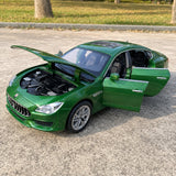 Maserati 2013 Quattroporte grön 1:32 – pressgjuten visningsmodell