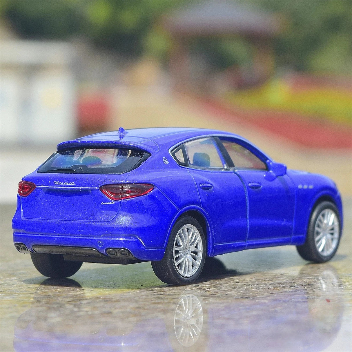 Maserati 2016 Levante 블루 1:36 – 다이캐스트 디스플레이 모델 다이캐스트