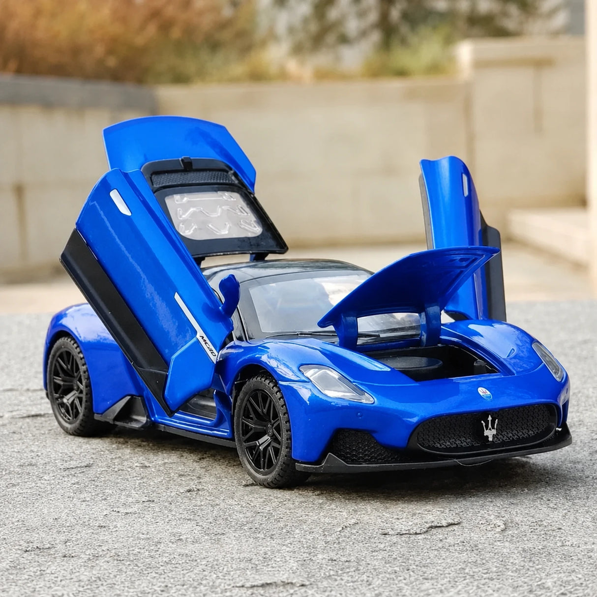 Maserati 2020 MC20 Blauer 1:32 – Druckguss-Display-Modell in Druckguss