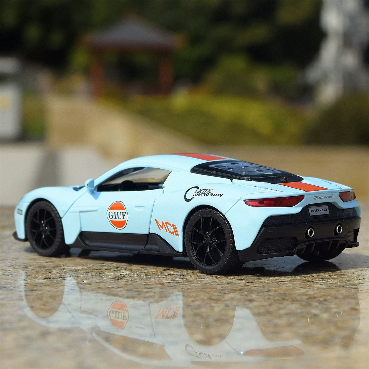 Maserati 2020 MC20 Gulf Livery 1:32 – Druckguss-Display-Modell in Druckguss