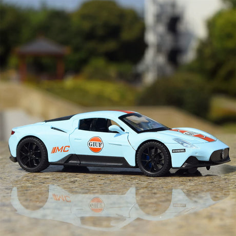 Maserati 2020 MC20 Gulf Livery 1:32 – Druckguss-Display-Modell in Druckguss