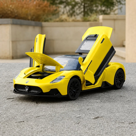Maserati 2020 MC20 Gelbe 1:32 – Druckguss-Display-Modell in Druckguss