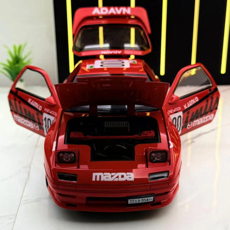 Mazda 1985 RX-7 FC3S Röd racingfärg 1:24 – Diecast Display Model Die-Cast