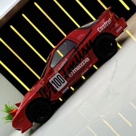 Mazda 1985 RX-7 FC3S Röd racingfärg 1:24 – Diecast Display Model Die-Cast