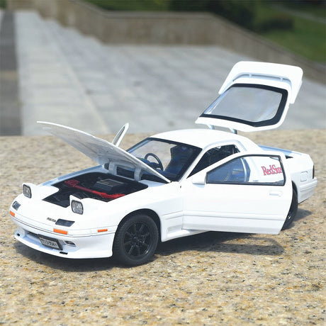 Mazda 1985 RX-7 FC3S Vit 1:24 – Diecast-displaymodell gjutet