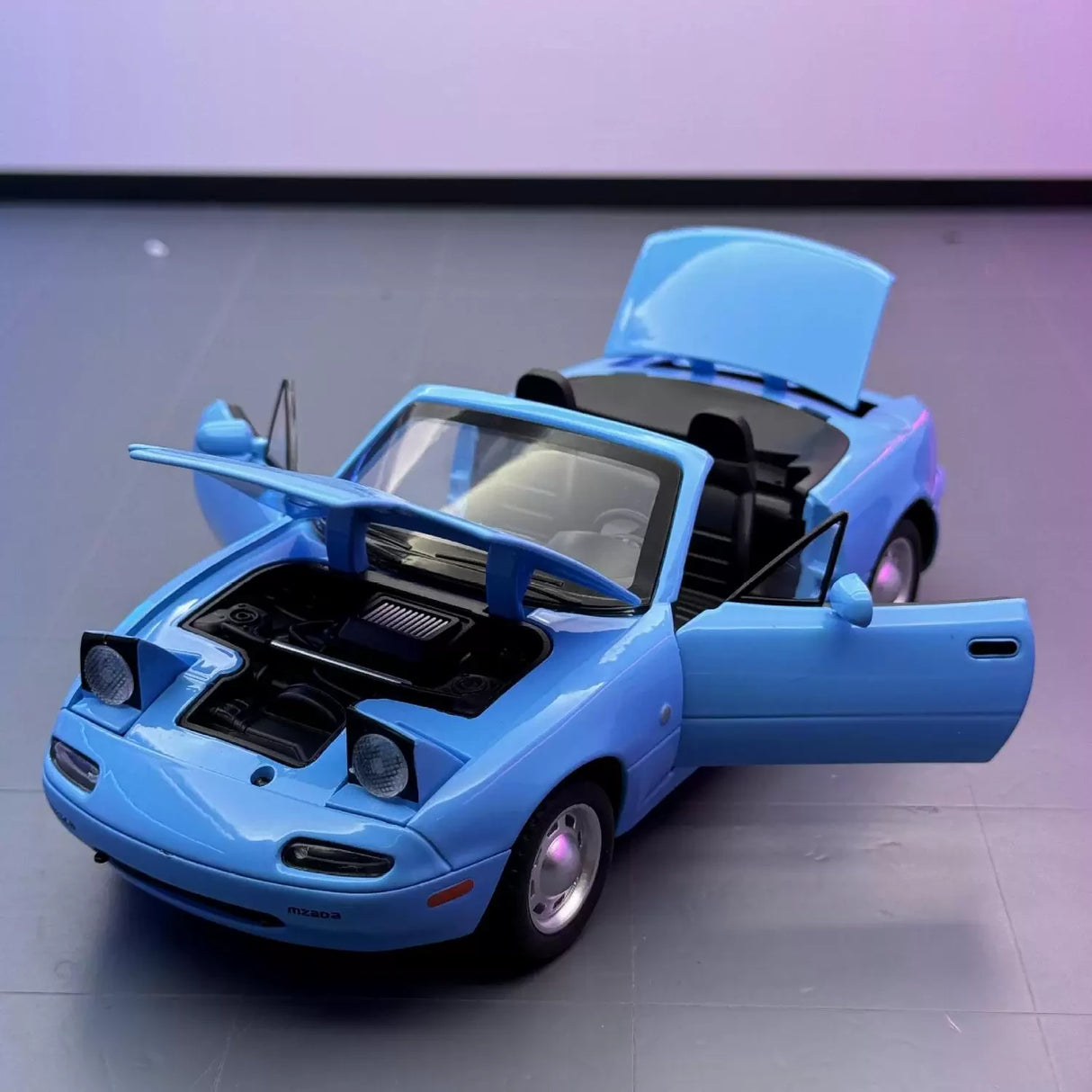 Mazda 1989 MX-5 Miata NA blauw 1:24 – diecast displaymodel