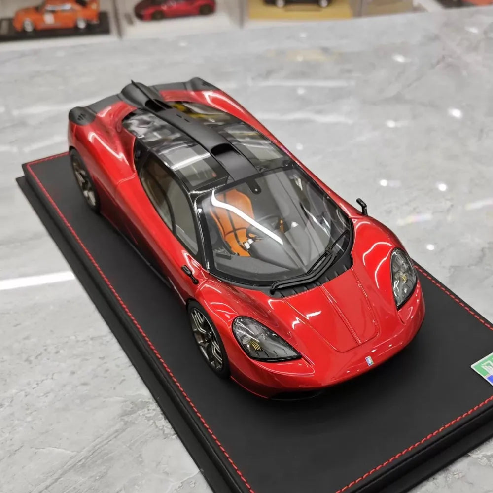 [Meko] 1:18 Gordon Murray Automotive 2020 T50 punainen pienoismalli Hartsi