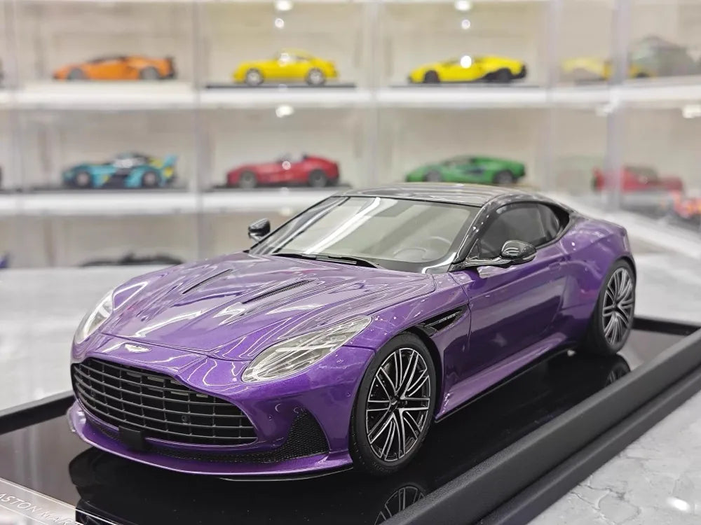 [MotorHelix] 1:18 Aston Martin 2023 DB12 Coupe Purple Model Car Resin