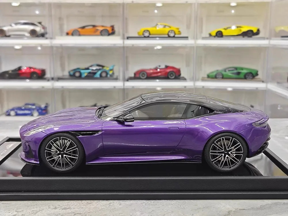 [MotorHelix] 1:18 Aston Martin 2023 DB12 Coupe Purple Model Car Resin