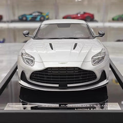 [MotorHelix] 1:18 Aston Martin 2023 DB12 Coupe Silver Model Car Resin