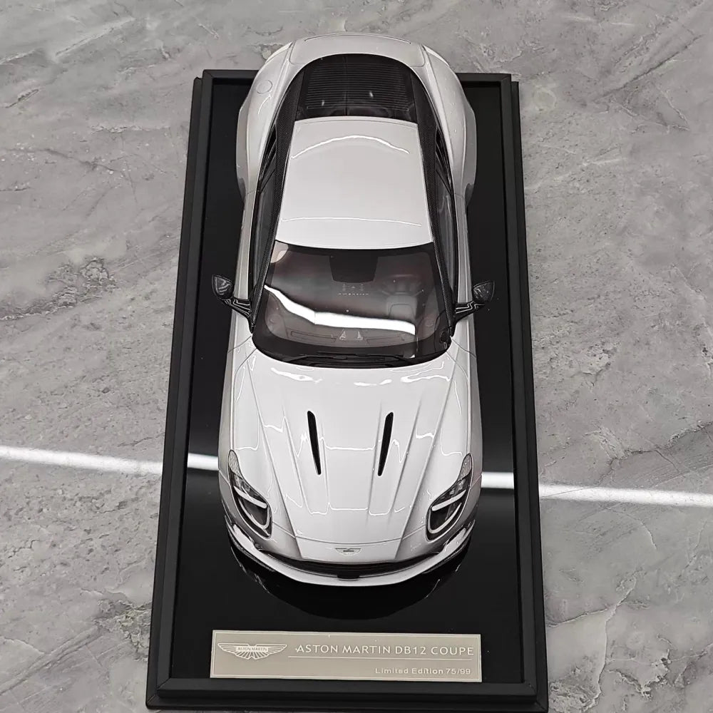 [MotorHelix] 1:18 Aston Martin 2023 DB12 Coupe Silver Model Car Resin