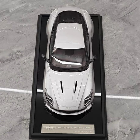 [MotorHelix] 1:18 Aston Martin 2023 DB12 Coupe Silver Model Car Resin