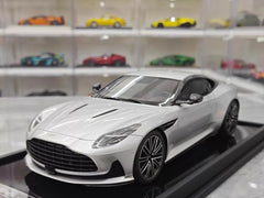 [MotorHelix] 1:18 Aston Martin 2023 DB12 Coupe Silver Model Car Resin