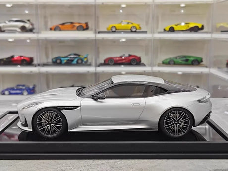 [MotorHelix] 1:18 Aston Martin 2023 DB12 Coupe Silver Model Car Resin
