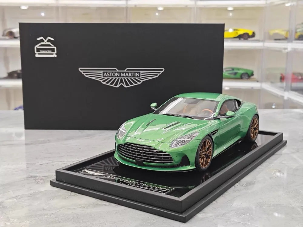 [MotorHelix] 1:18 Aston Martin 2023 DB12 Coupe Green Model Car Resin