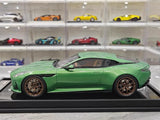 [MotorHelix] 1:18 Aston Martin 2023 DB12 Coupe Green Model Car Resin