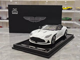 [MotorHelix] 1:18 Aston Martin 2023 DB12 Coupe White Model Car Resin