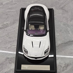 [MotorHelix] 1:18 Aston Martin 2023 DB12 Coupe White Model Car Resin