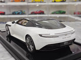 [MotorHelix] 1:18 Aston Martin 2023 DB12 Coupe White Model Car Resin
