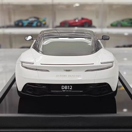 [MotorHelix] 1:18 Aston Martin 2023 DB12 Coupe White Model Car Resin