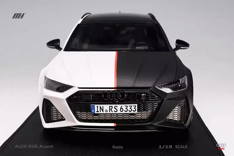 [MotorHelix] 1:18 Audi 2020 RS6 Avant C8 Black & White Model Car Resin