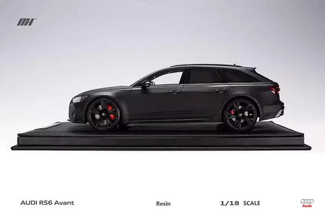 [MotorHelix] 1:18 Audi 2020 RS6 Avant C8 Black & White Model Car Resin